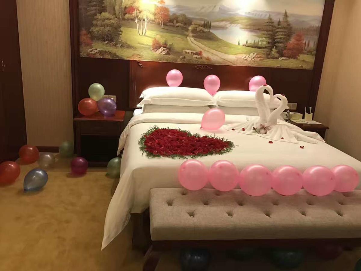 Vienna Hotel Zhongshan Guzhen Town Center Buitenkant foto
