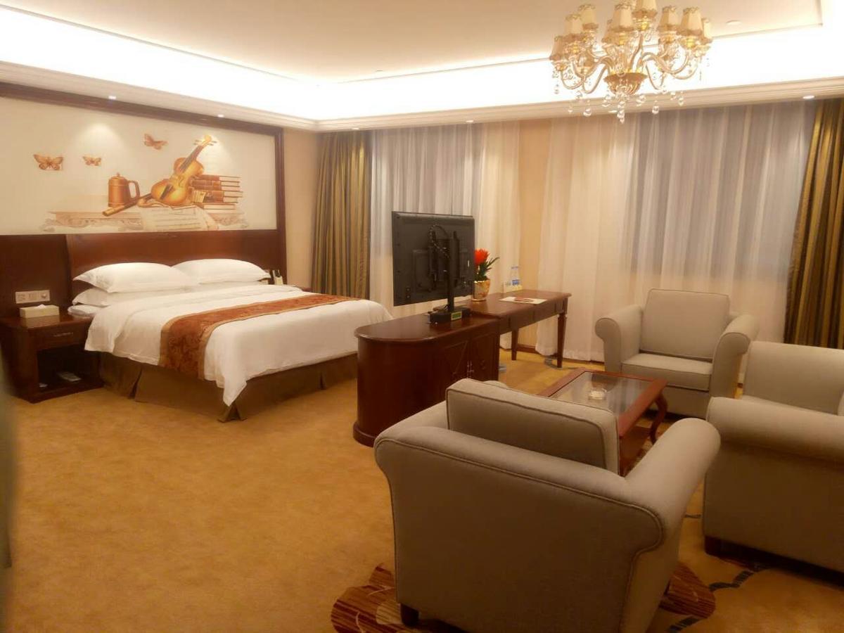 Vienna Hotel Zhongshan Guzhen Town Center Buitenkant foto
